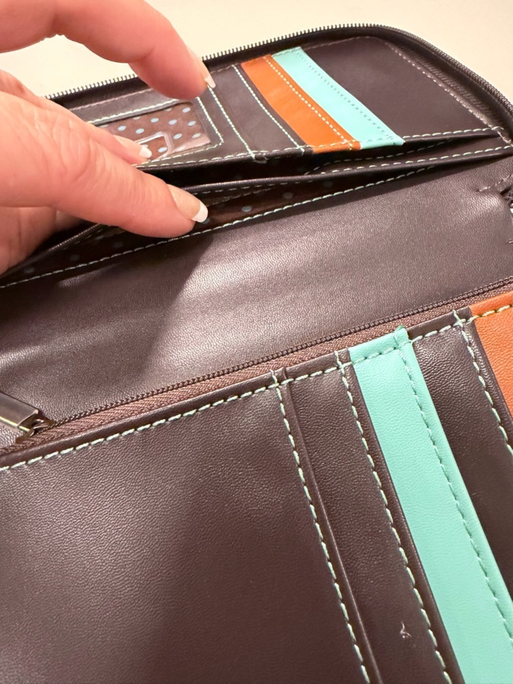 Chala Olive and Orange Butterfly Crossbody Wallet - Picture 6 of 9